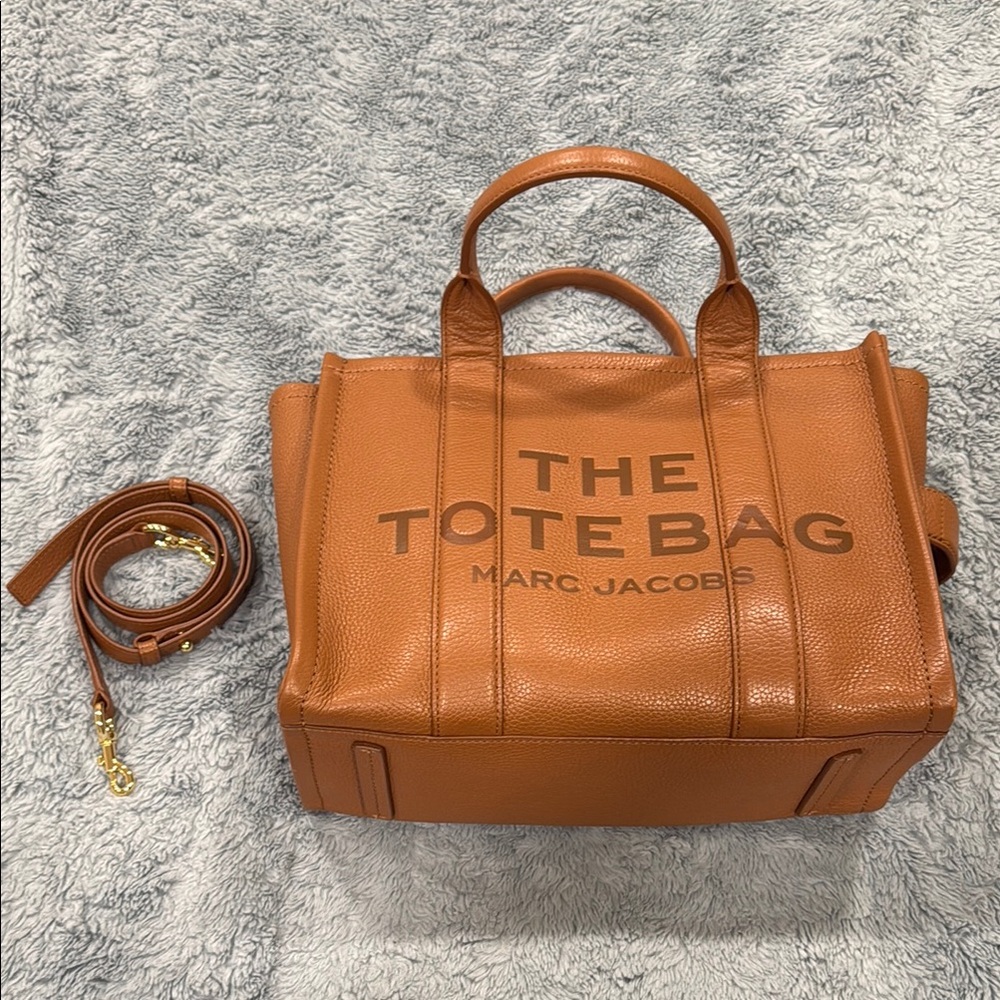 Marc Jacobs Small Leather Tote Bag in Argon Oil